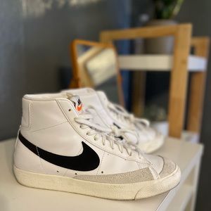 Nike Blazer Mid ‘77